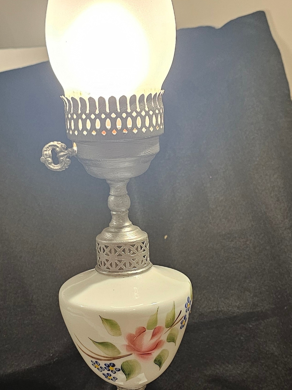 Vintage Hand-Painted Floral Ceramic Hurricane Table Lamp - White with Pink Rose